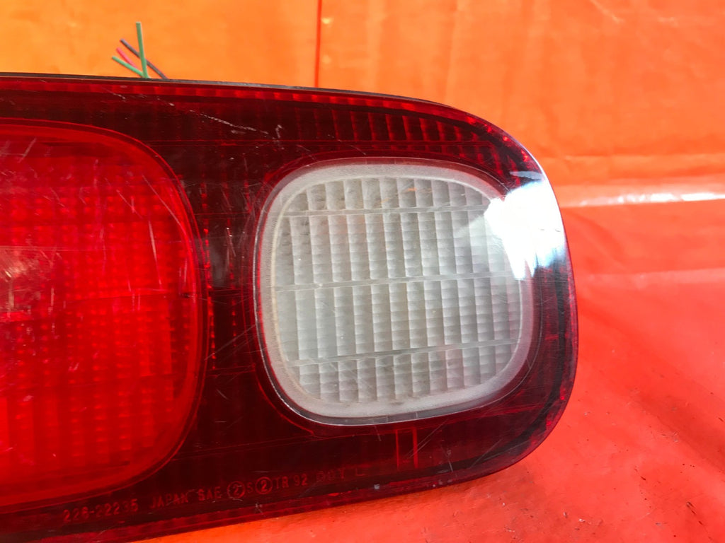 OEM 1998 98 ACURA INTEGRA SEDAN DRIVER LEFT INNER TAIL LIGHT LAMP L LH 1