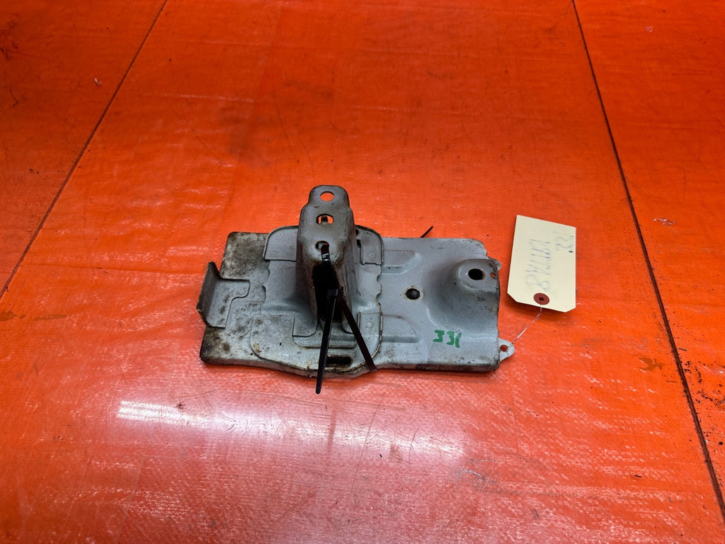 94 01 ACURA INTEGRA BATTERY TRAY BASE HOLD DOWN BRACKET OEM #3314
