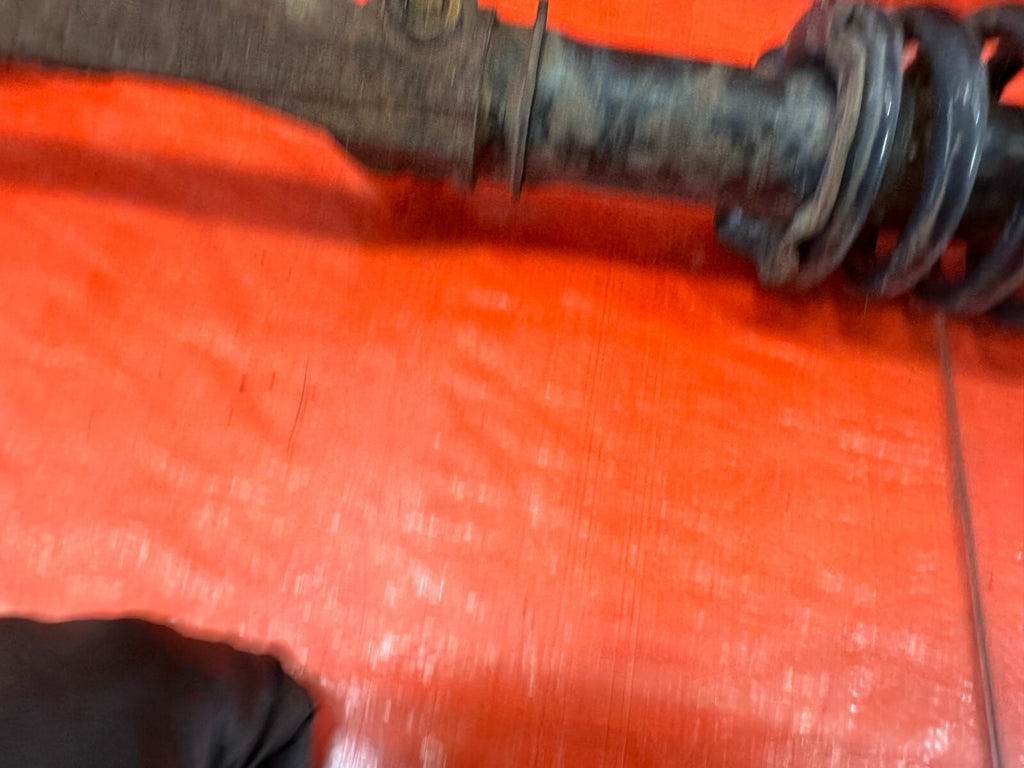 96 00 HONDA CIVIC   RIGHT FRONT   SHOCK AND SPRING SUSPENSION STRUT   OEM #2319