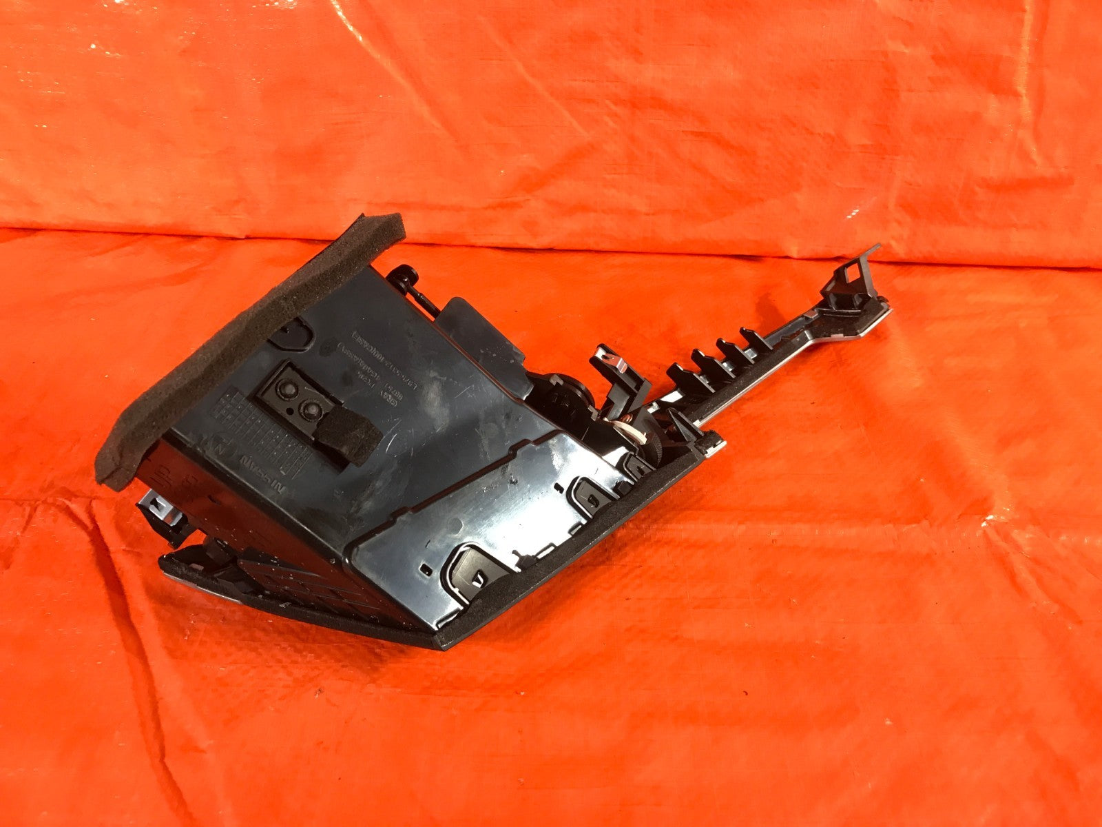 OEM 2017 17 INFINITI Q60 AWD 3.0L TT   PASSENGER RIGHT DASH BOARD AC VENT3