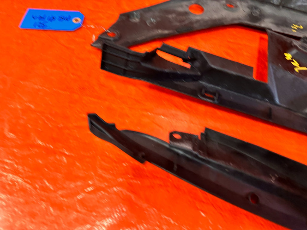 09 14 ACURA TSX   FENDER TRIM SET   LEFT RIGHT RADIATOR SUPPORT PLASTICS OEM 32113