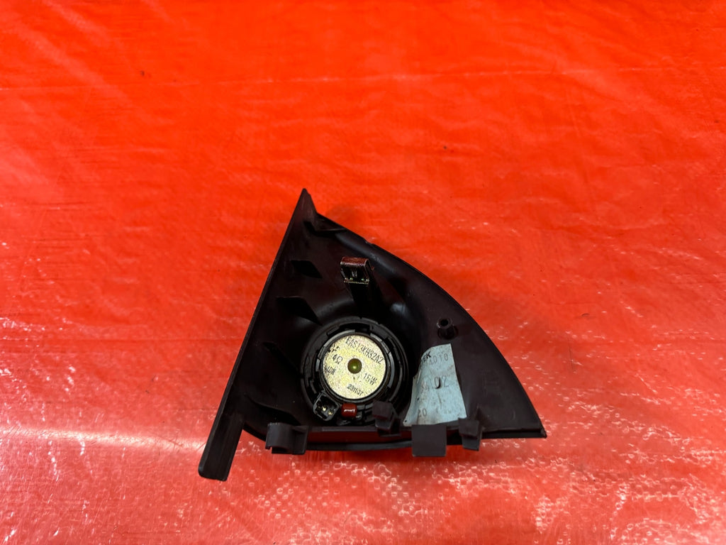 02 05 HONDA CIVIC SI EP3 HATCH   DOOR PANEL TWEETER SPEAKER   RIGHT SIDE OEM 21310