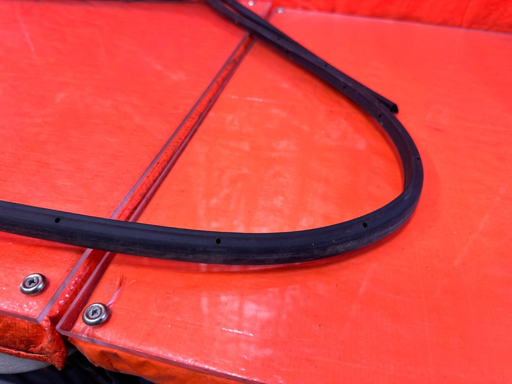04 08 ACURA TSX   DRIVER LEFT REAR DOOR WEATHER STRIP TRIM SEAL GASKET OEM 2758