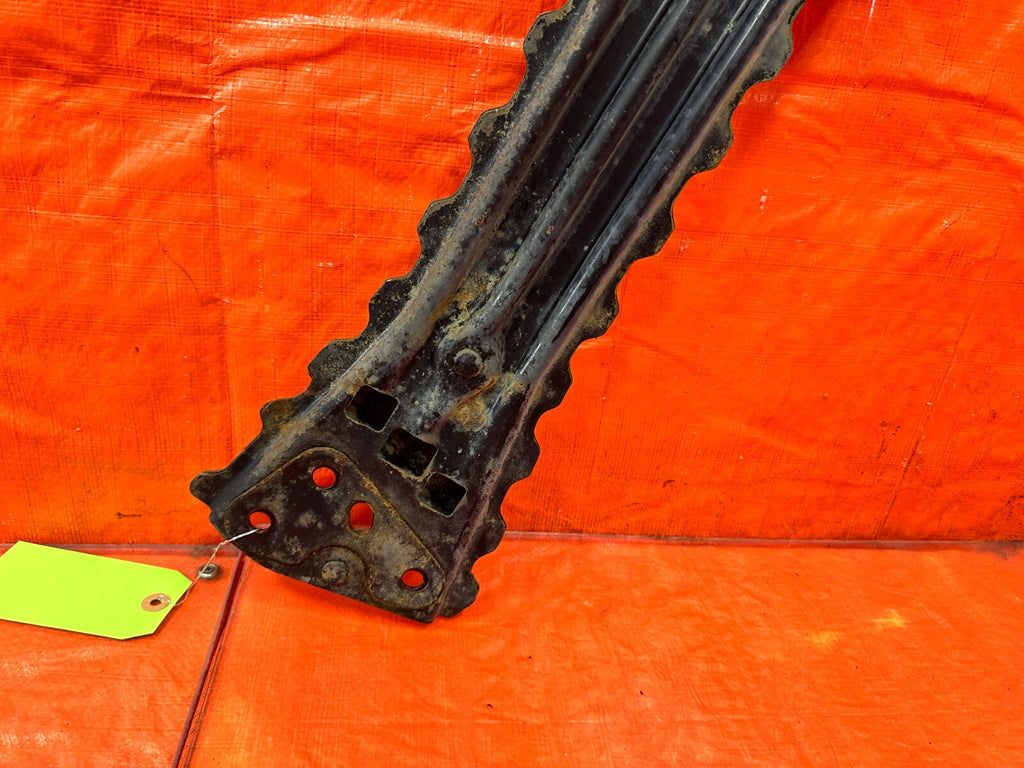 03 07 INFINITI G35 COUPE   UNDER CARRIAGE BODY TUNNEL W BODY BRACE 74870 AM80014