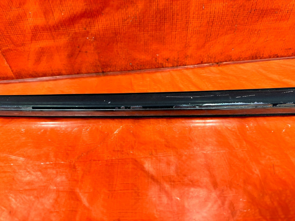 92 00 LEXUS SC300   PASSENGER RIGHT REAR QUARTER GLASS TRIM   OEM FACTORY #27612
