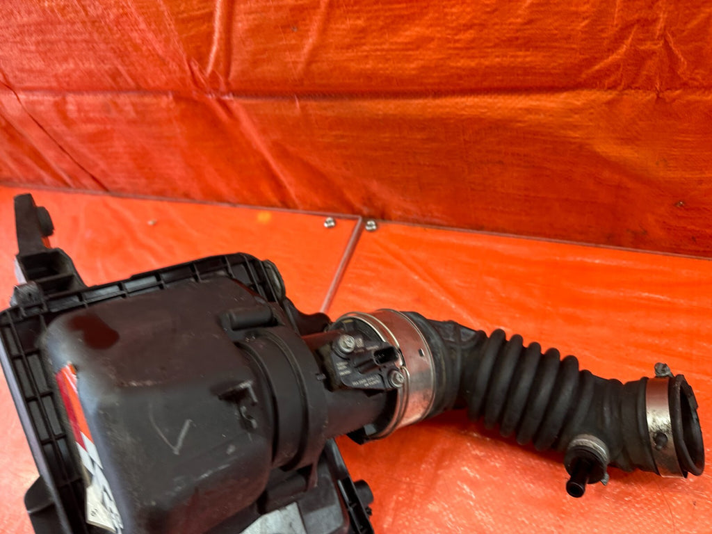 16 20 INFINITI Q50 Q60 3.0 AIR INTAKE HOUSING W/ INLET DUCT ARM RIGHT R OEM #2423