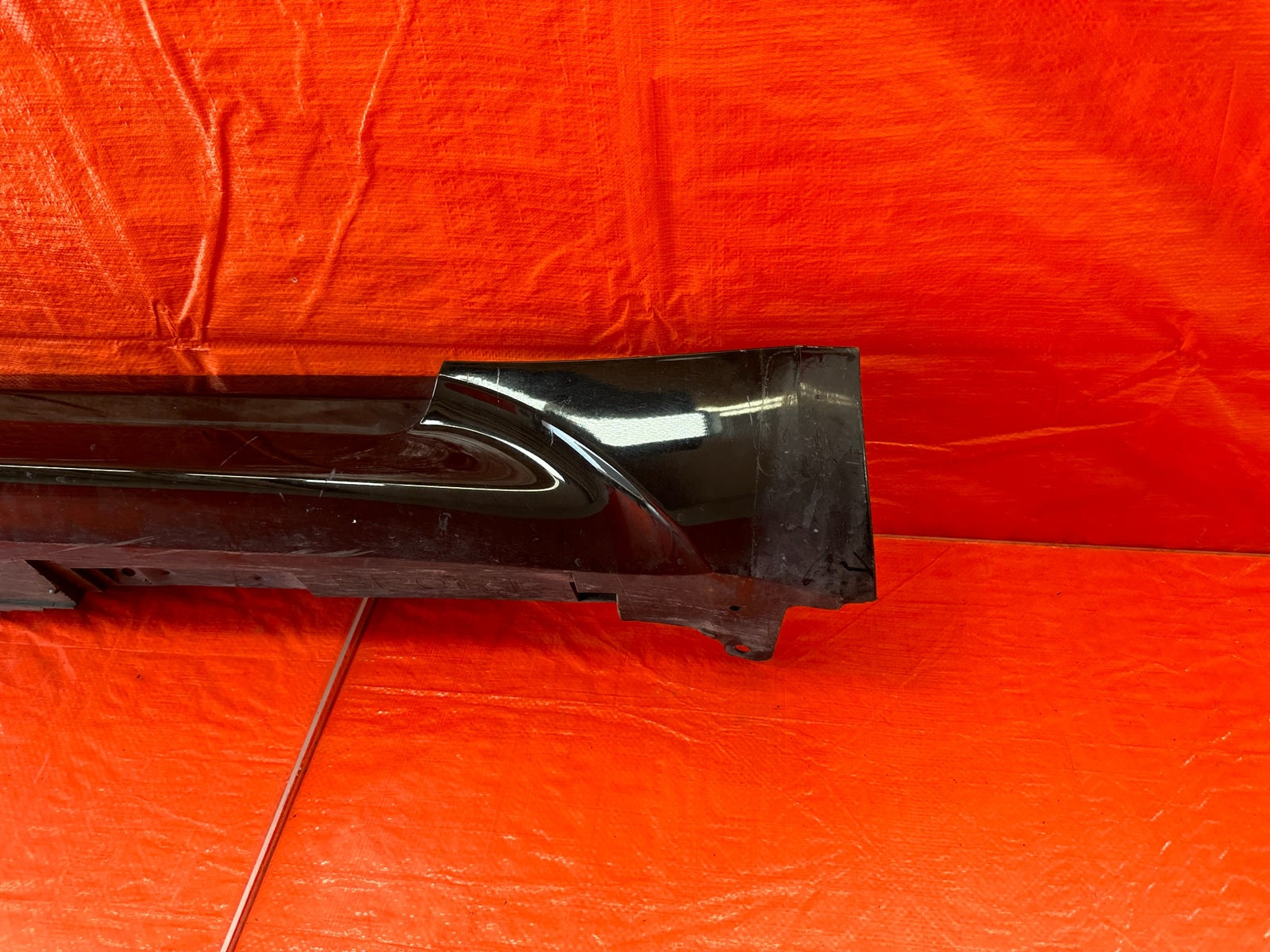 08 15 INFINITI G37 Q60 COUPE   SIDE SKIRT ROCKER MOLDING TRIM RIGHT SIDE OEM 1885
