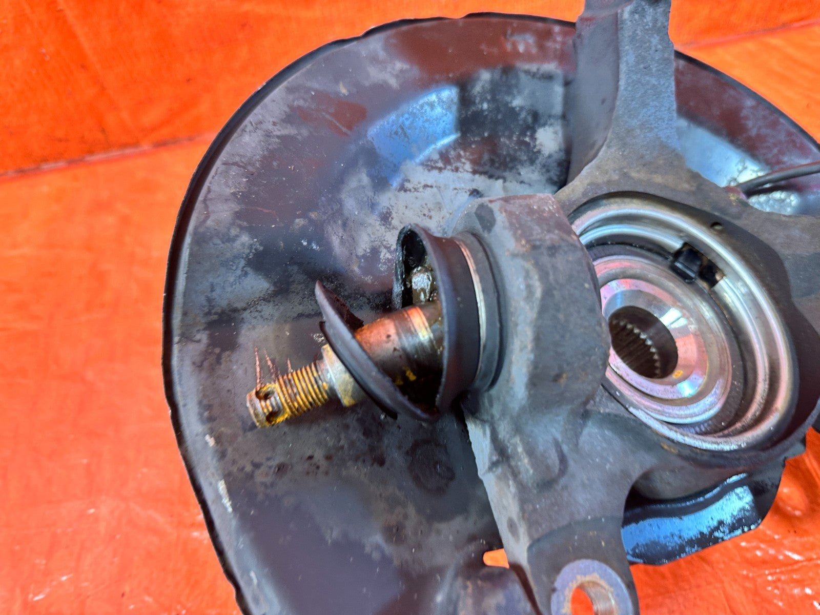 04 08 ACURA TSX   DRIVER LEFT FRONT SPINDLE KNUCKLE HUB   OEM FACTORY #3228