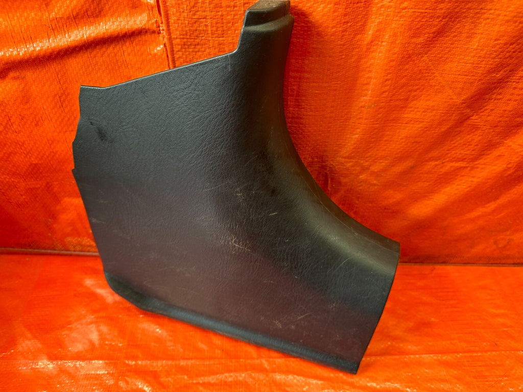 02 03 HONDA CIVIC SI EP3 HATCHBACK   KICK PANEL   PASSENGER RIGHT SIDE   OEM 2303