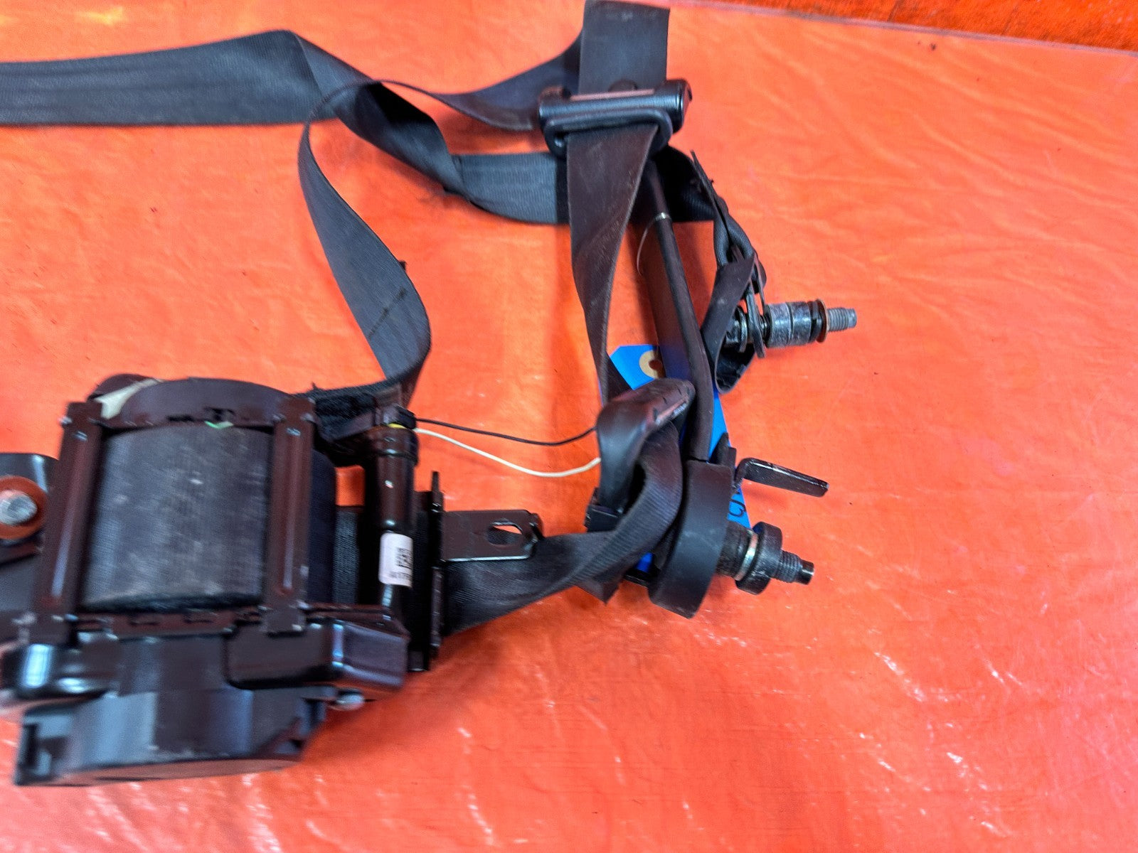 10 16 HYUNDAI GENESIS COUPE   LEFT & RIGHT FRONT SEAT BELTS   BLACK   OEM #3183