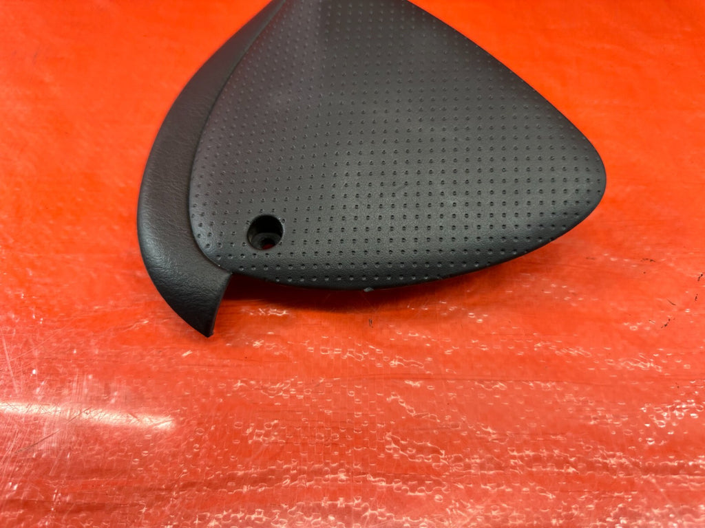 00 09 HONDA S2000   LEFT LOWER KNEE TRIM PLASTIC PANEL   OEM #1985