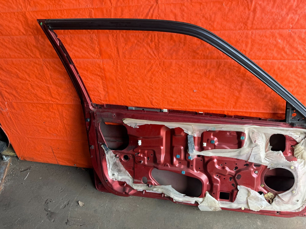 90 91 HONDA CIVIC HATCHBACK   DRIVER LEFT DOOR SHELL SKELETON FRAME   OEM 31712