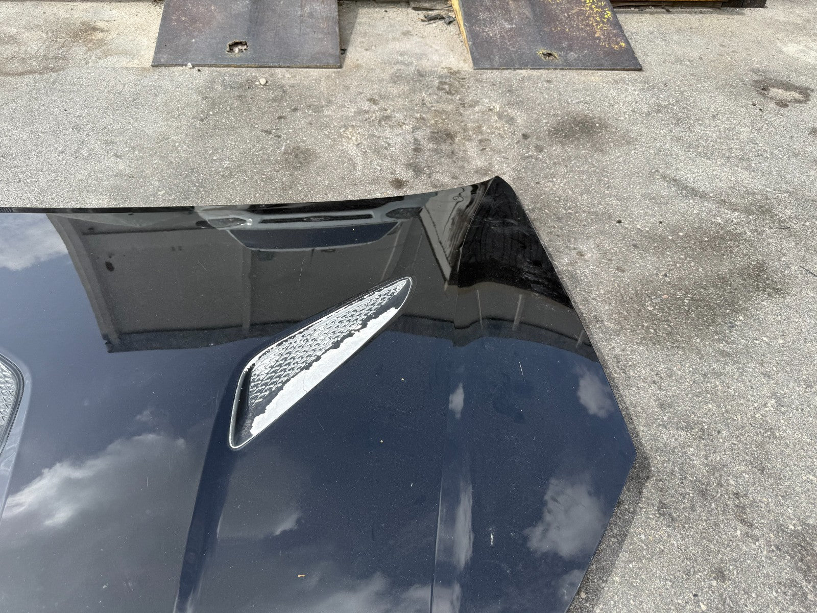 13 16 HYUNDAI GENESIS COUPE   HOOD / BONNETT ASSEMBLY   W/ ALL SCOOPS & TRIM OEM3