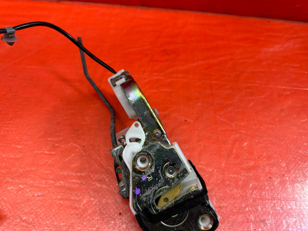 97 01 HONDA PRELUDE   PASSENGER RIGHT FRONT DOOR LOCK ACTUATOR   OEM #2107