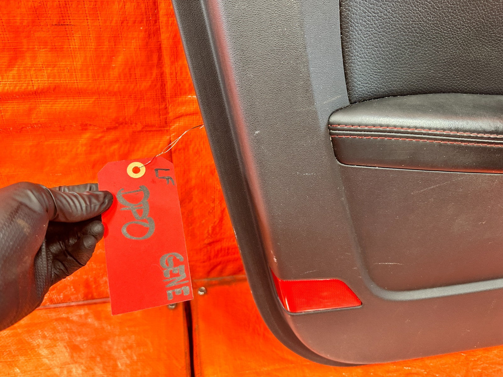 13 16 HYUNDAI GENESIS COUPE   R SPEC   LEFT AND RIGHT DOOR PANELS CARDS LINERS10