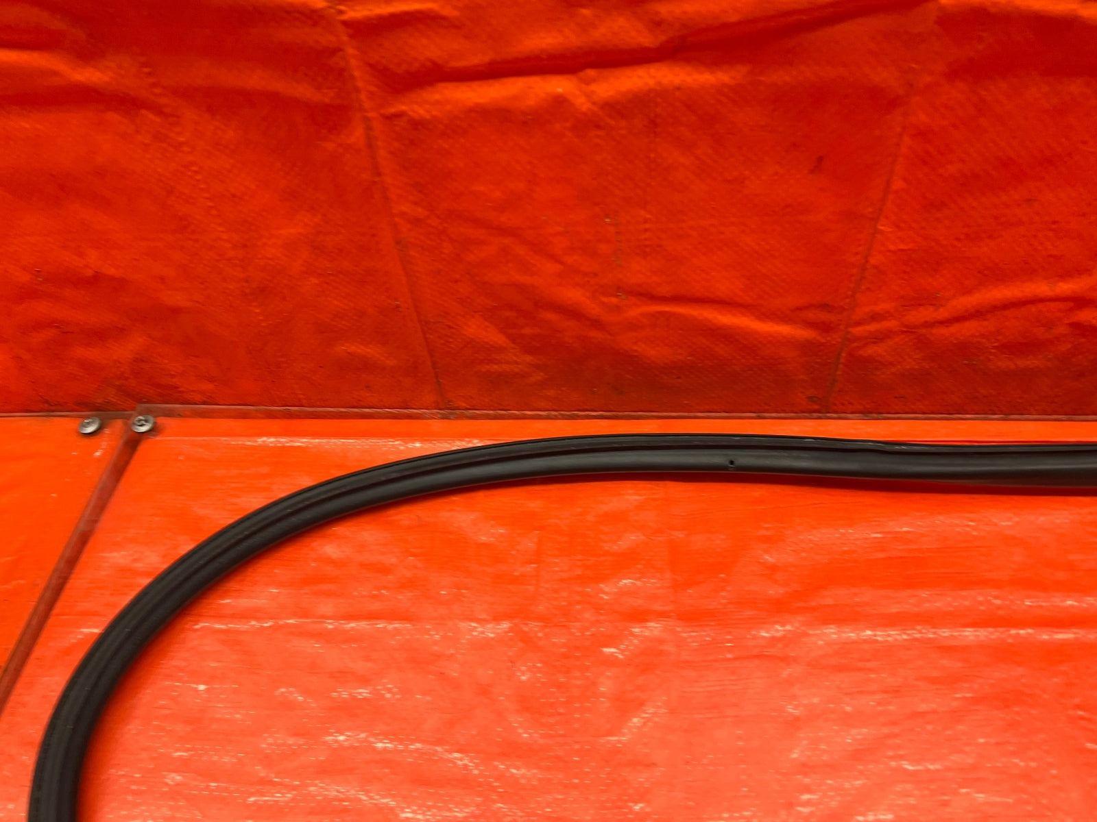 08 15 INFINITI G37 & Q60   RIGHT DOOR   LOWER WEATHER STRIP SEAL OEM #2079