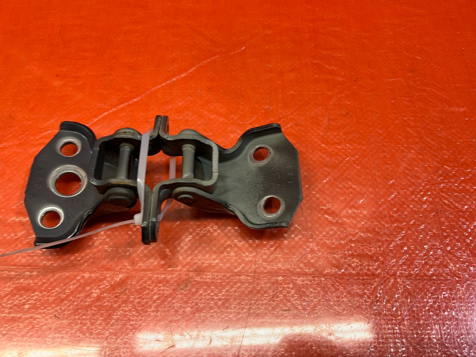 15 21 SUBARU WRX & STI PASSENGER RIGHT FRONT DOOR HINGE SET UPPER LOWER OEM 1704