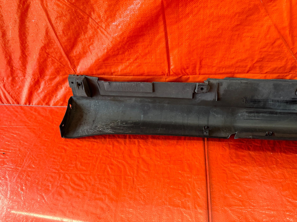 08 15 INFINITI G37 Q60 COUPE   SIDE SKIRT ROCKER MOLDING TRIM RIGHT SIDE OEM 18814