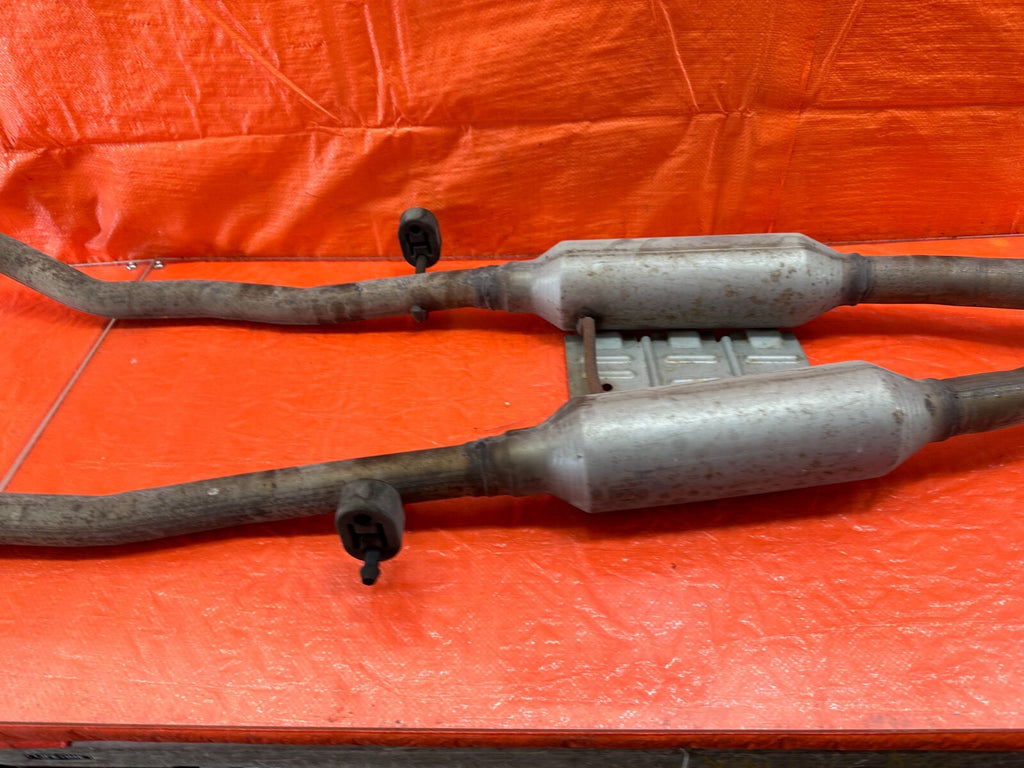 16 20 INFINITI Q50   RED SPORT 400 RWD   FACTORY DOWN PIPE MID PIPE   OEM #2159