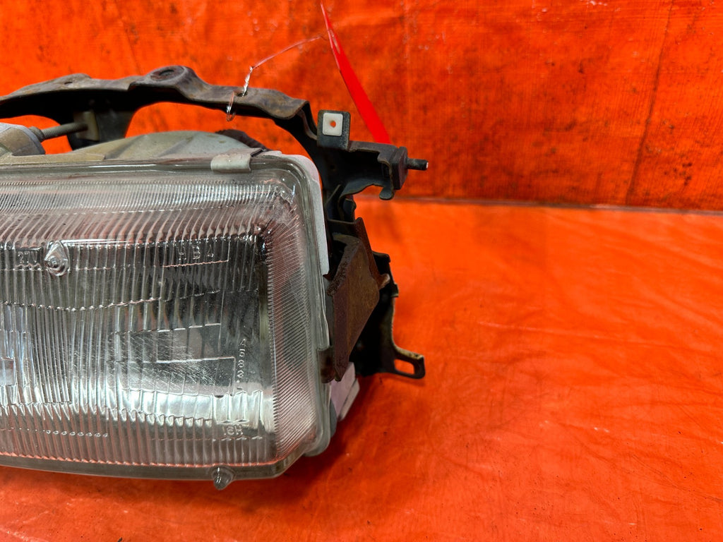 90 91 HONDA CIVIC HATCHBACK   DRIVER LEFT HEADLIGHT HEADLAMP   OEM 3251