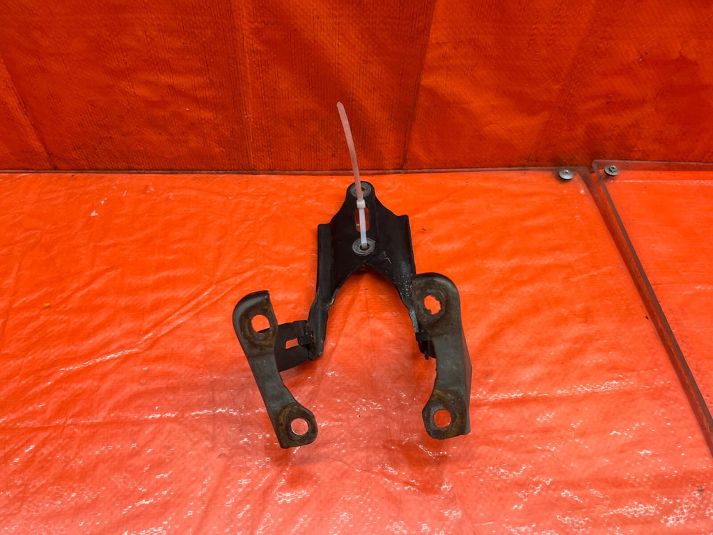 02 06 ACURA RSX TYPE S & BASE   HOOD HINGE SET   LEFT AND RIGHT HINGES OEM #1715