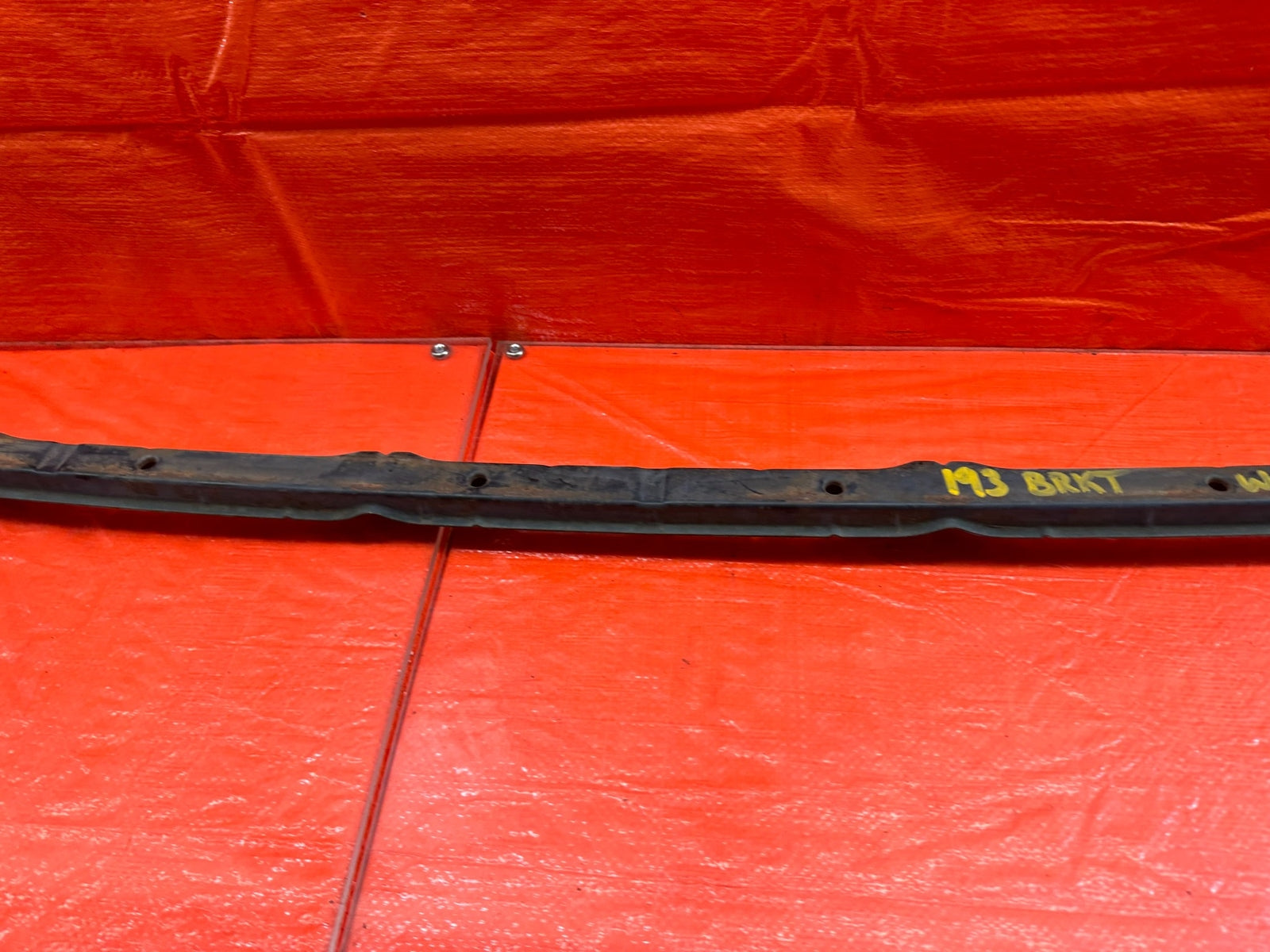 95 98 HONDA ODYSSEY   REAR BUMPER COVER MOUNTING BRACKET   OEM FACTORY #1937