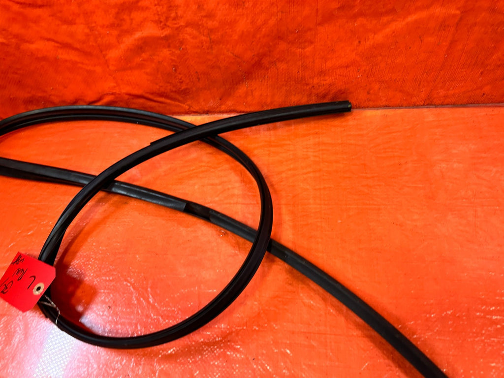 92 95 HONDA CIVIC COUPE HATCH DRIVER LEFT WEATHER STRIP RUN CHANNEL OEM #3274