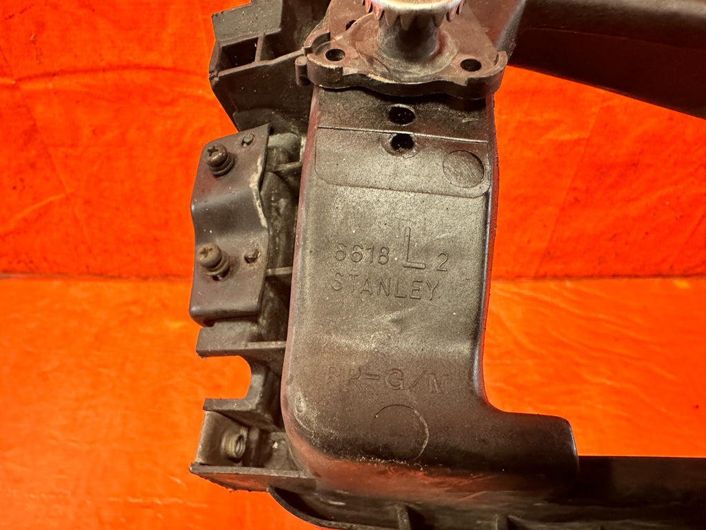 92 95 HONDA CIVIC   2D COUPE   DRIVER LEFT HEADLIGHT BRACKET HOUSING 3275