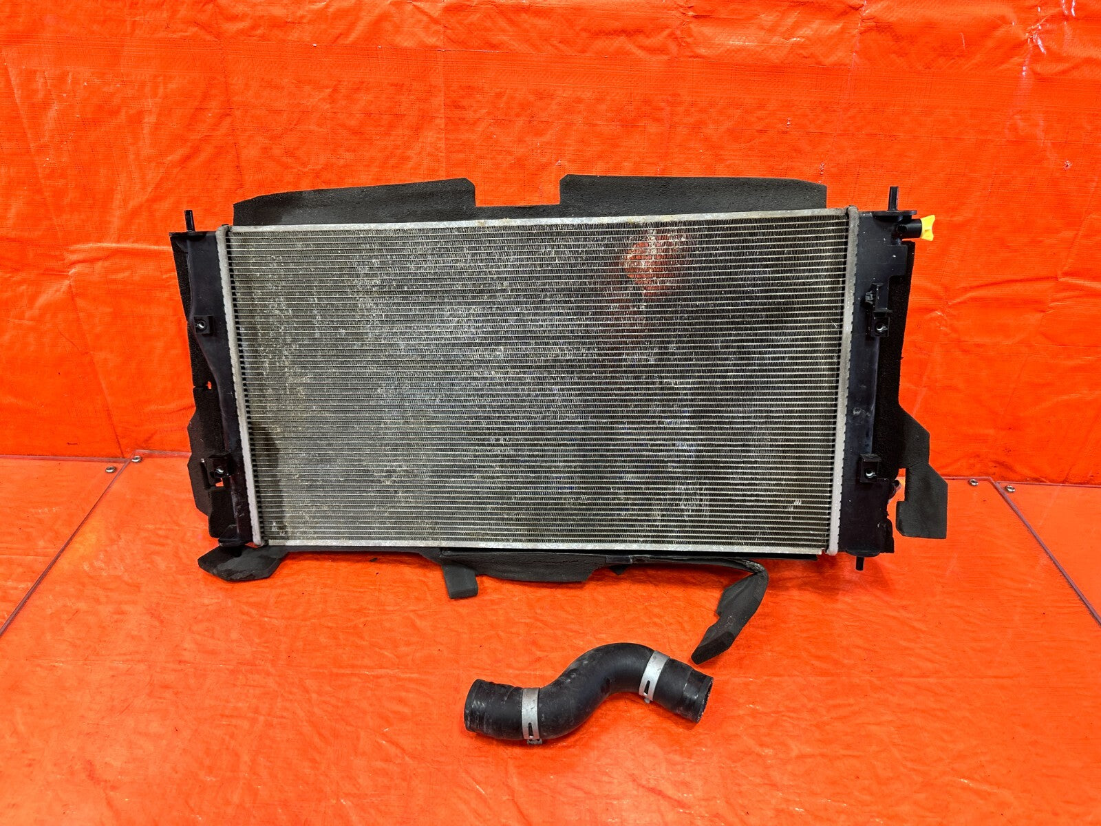13 16 SCION FRS MANUAL TRANSMISSION ONLY   RADIATOR W/ FANS   OEM #29313