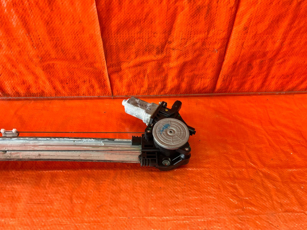 13 18 ACURA RDX BASE   PASSENGER RIGHT FRONT WINDOW REGULATOR W/ MOTOR OEM #1534
