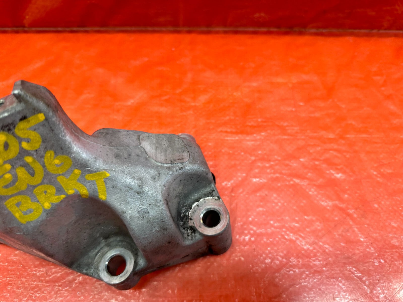 04 08 ACURA TSX   FRONT ALUMINUM ENGINE MOUNTING BRACKET   OEM #2055
