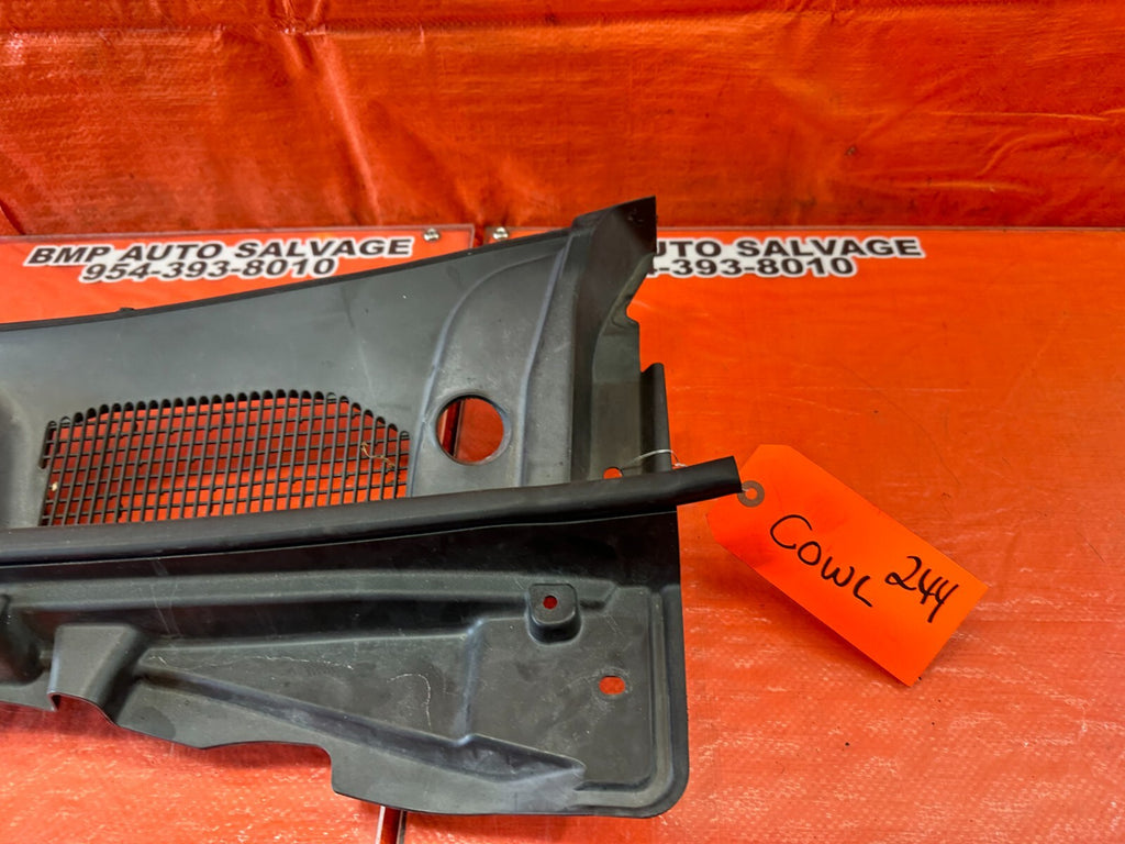 2009 09 LEXUS ES350   WINDSHIELD WIPER COWL TRIM PLASTIC   OEM FACTORY #2445
