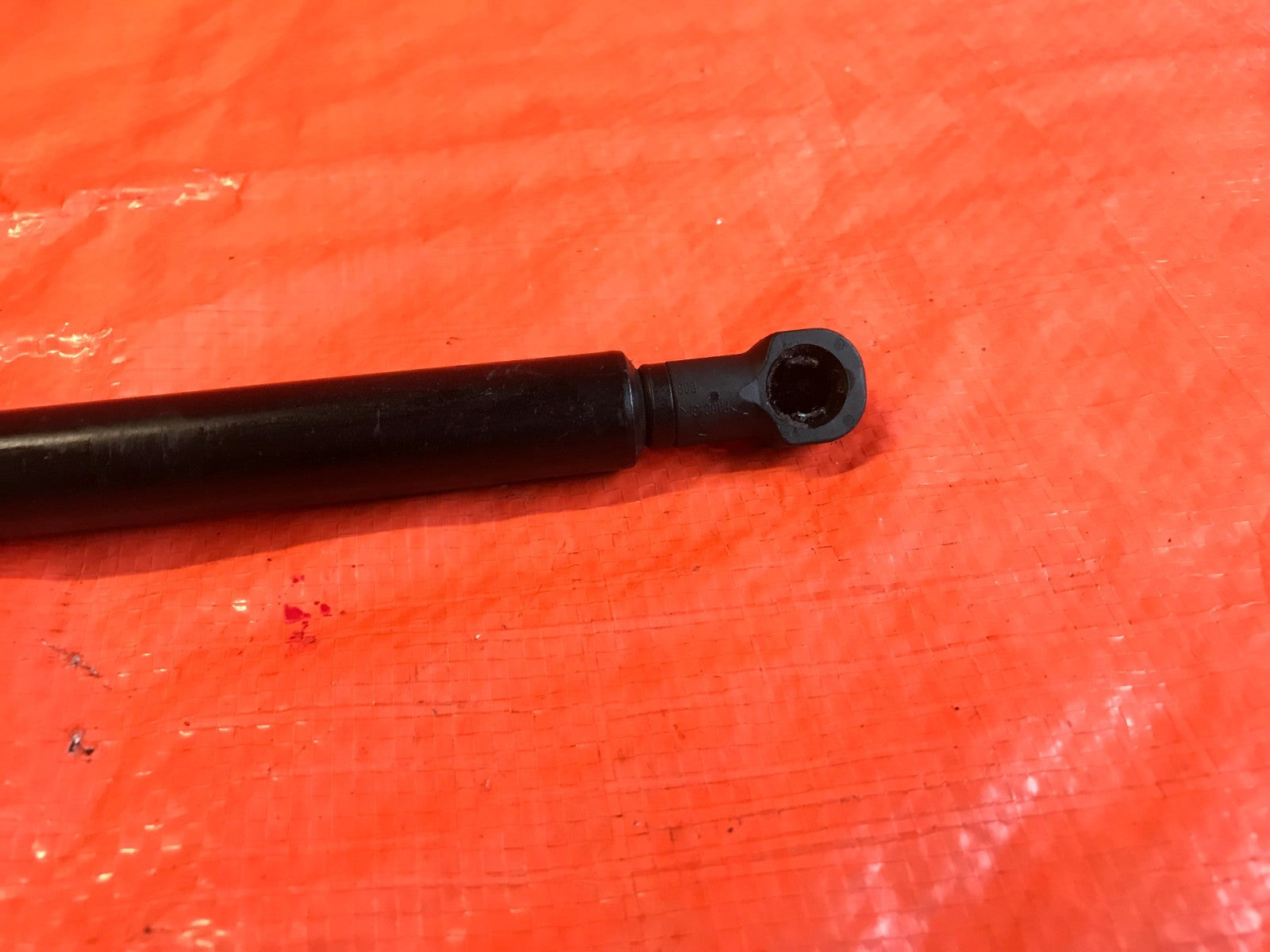 OEM 2015 2016 LEXUS IS250 IS200T IS350 PASSENGER RIGHT HOOD SHOCK SUPPORT STRUT1