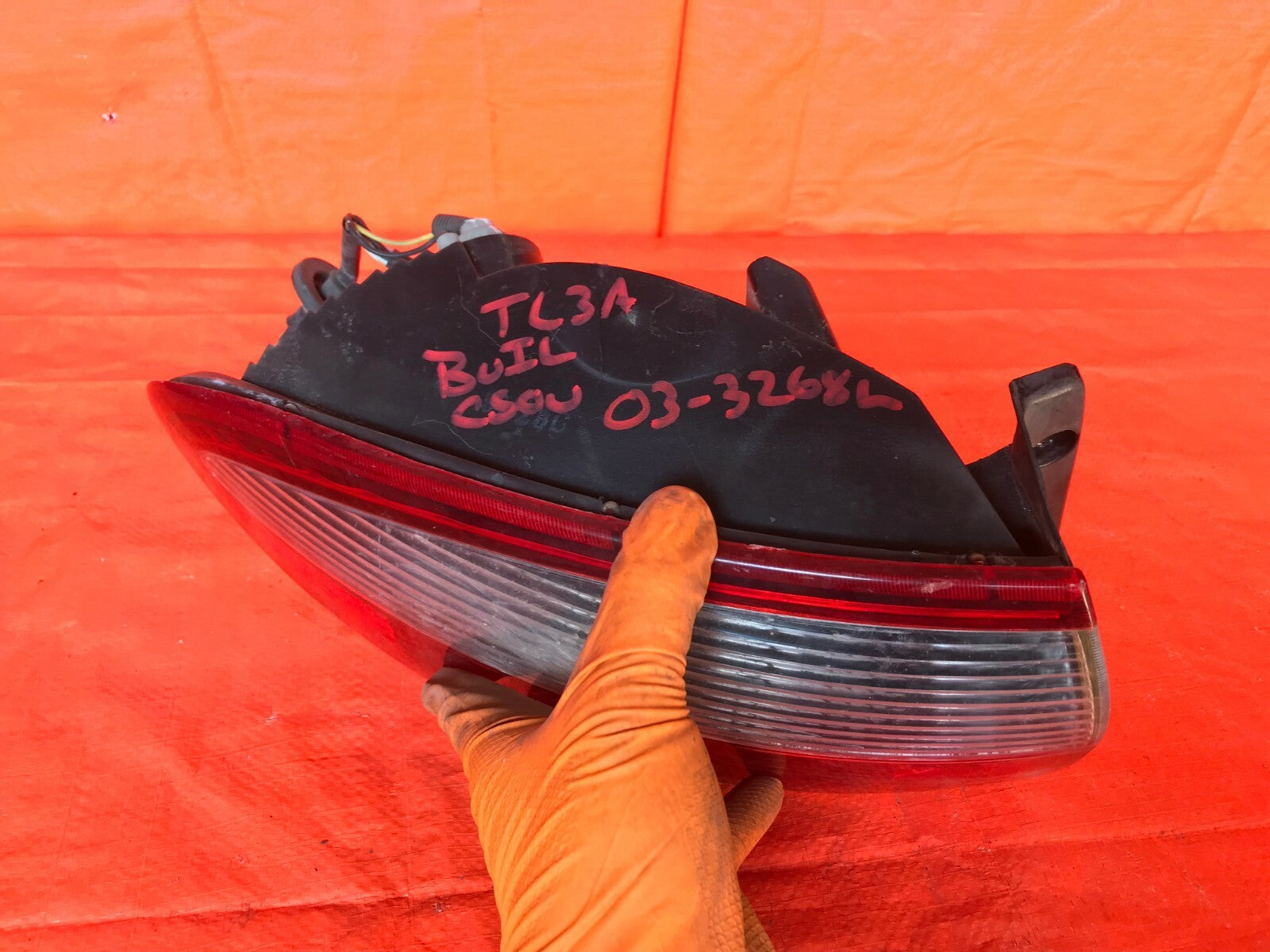 OEM 2000 2001 2002 DAEWOO LANOS   HATCHBACK   DRIVER LEFT TAIL LIGHT LAMP 00 024