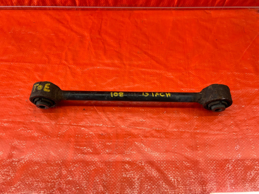 04 08 ACURA TL   LEFT OR RIGHT REAR CONTROL ARM   15 INCHES IN LENGTH OEM #108 10