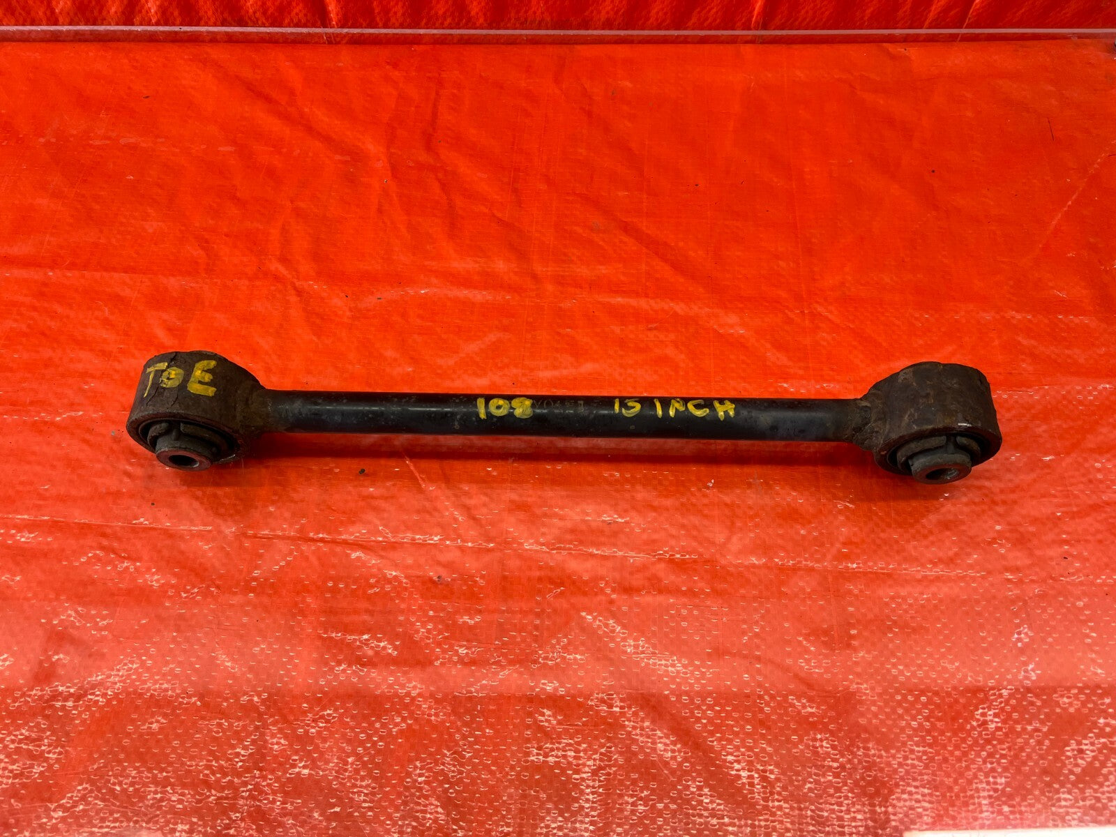 04 08 ACURA TL   LEFT OR RIGHT REAR CONTROL ARM   15 INCHES IN LENGTH OEM #108 10