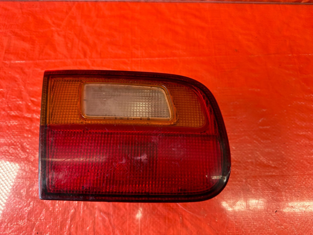 92 95 HONDA CIVIC   COUPE & SEDAN DRIVER LEFT TRUNK INNER TAIL LIGHT LAMP  OEM 15