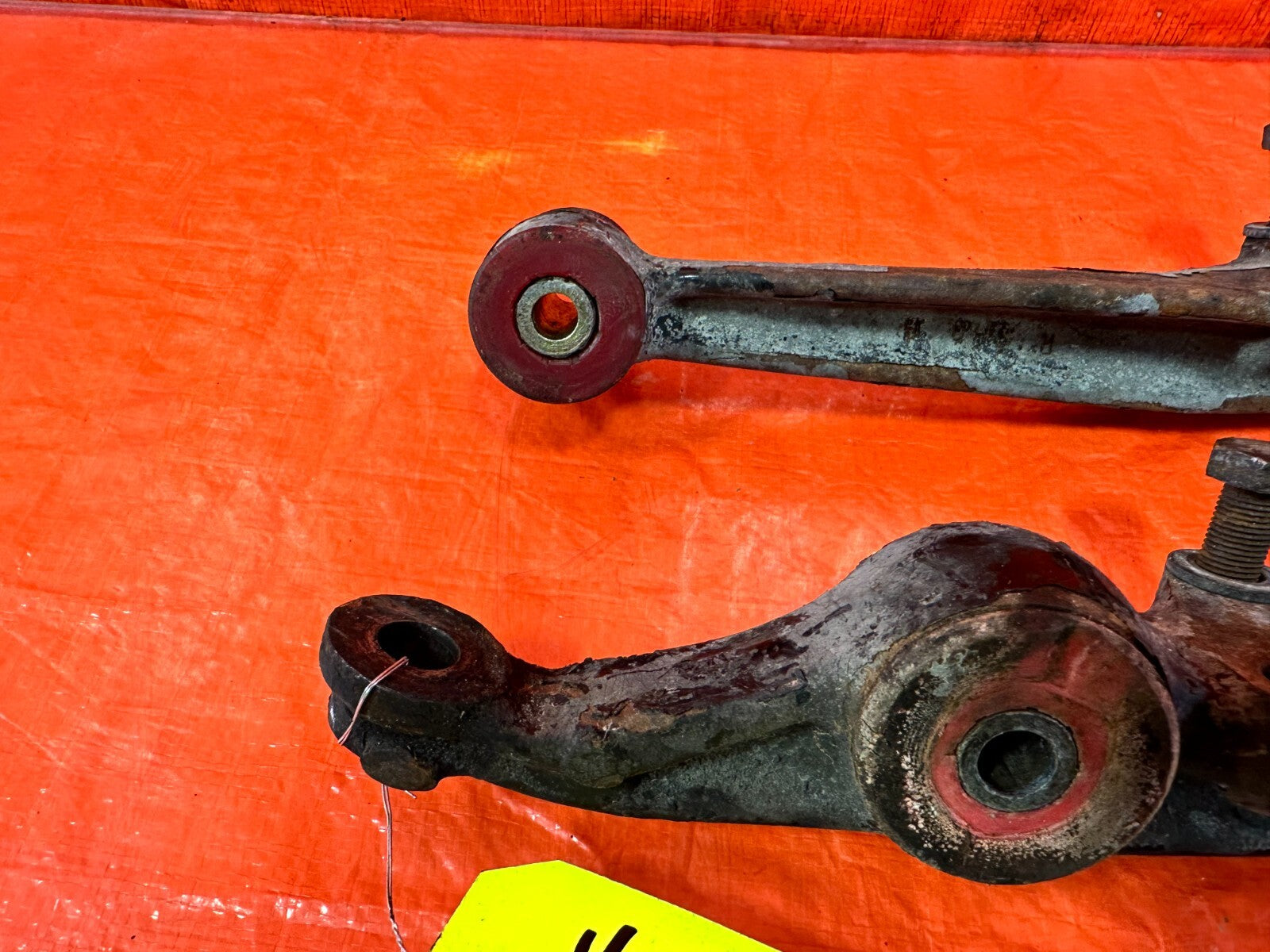 88 91 HONDA CRX   FRONT LOWER CONTROL ARM SET   LEFT & RIGHT ARMS    OEM #2778