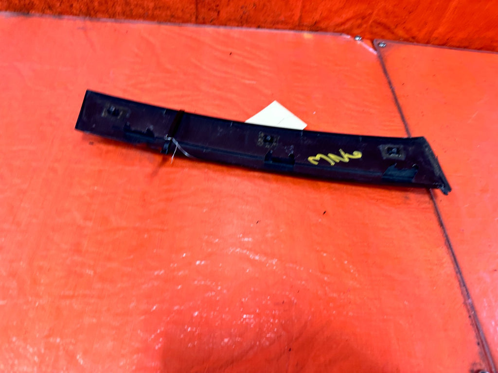 90 91 HONDA CIVIC HATCHBACK PASSENGER RIGHT FRONT DOOR SASH TRIM MOLDING OEM 3276