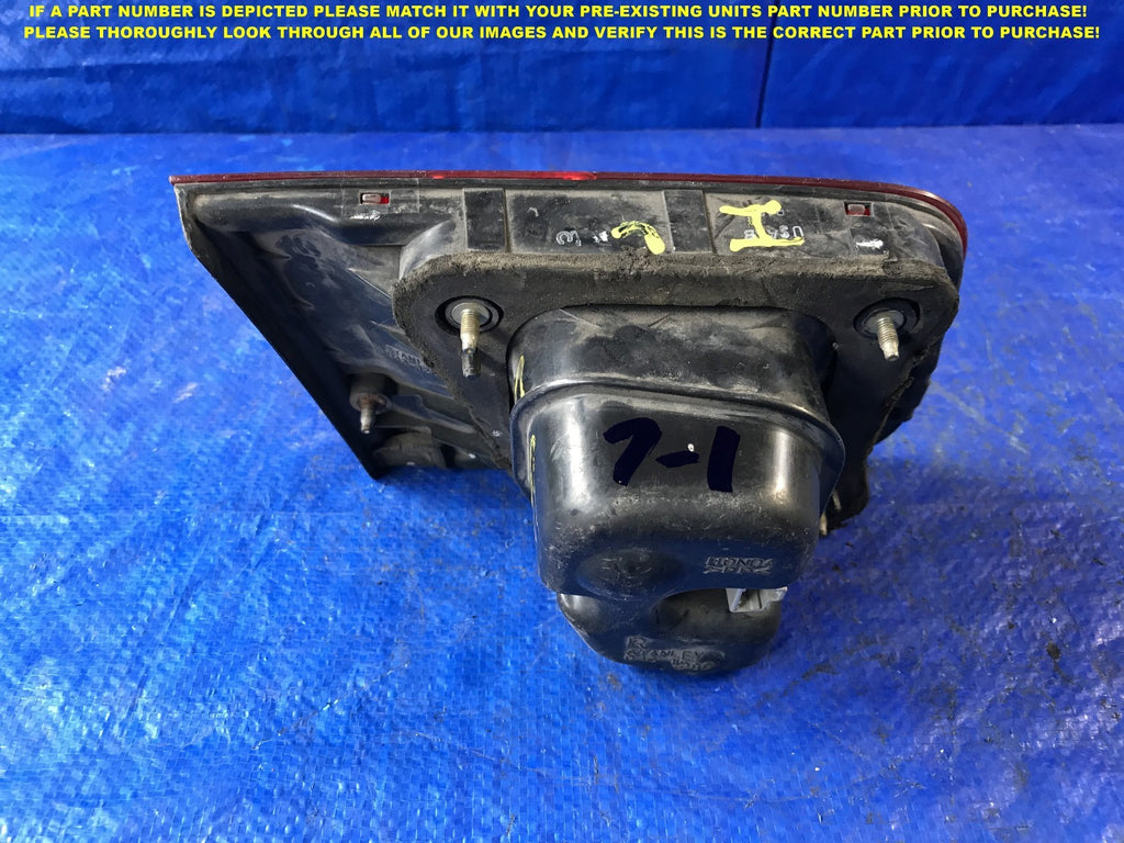 OEM 1996 1997 1998 96 97 98 HONDA CIVIC 2D COUPE PASSENGER RIGHT TAIL LIGHT   3