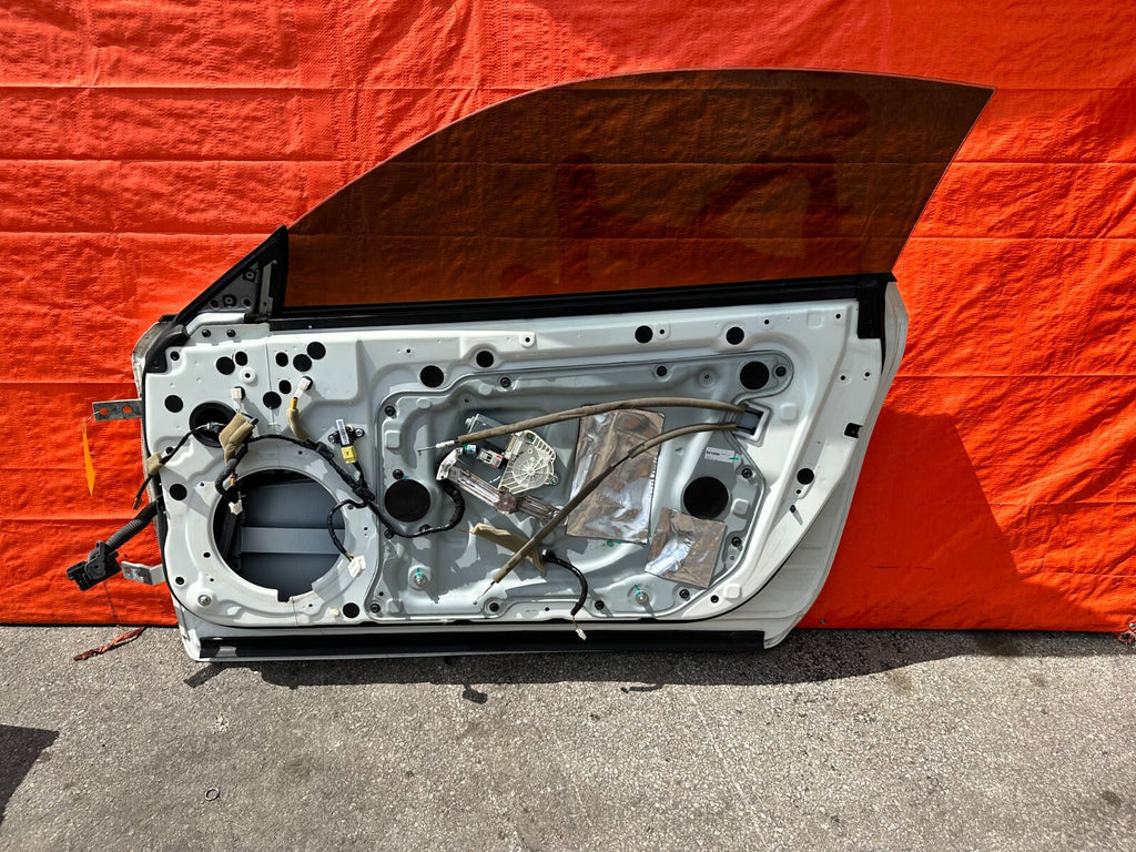 17 20 INFINITI Q60   PASSENGER RIGHT FRONT DOOR COMPLETE W/ INTERNALS   OEM #28912