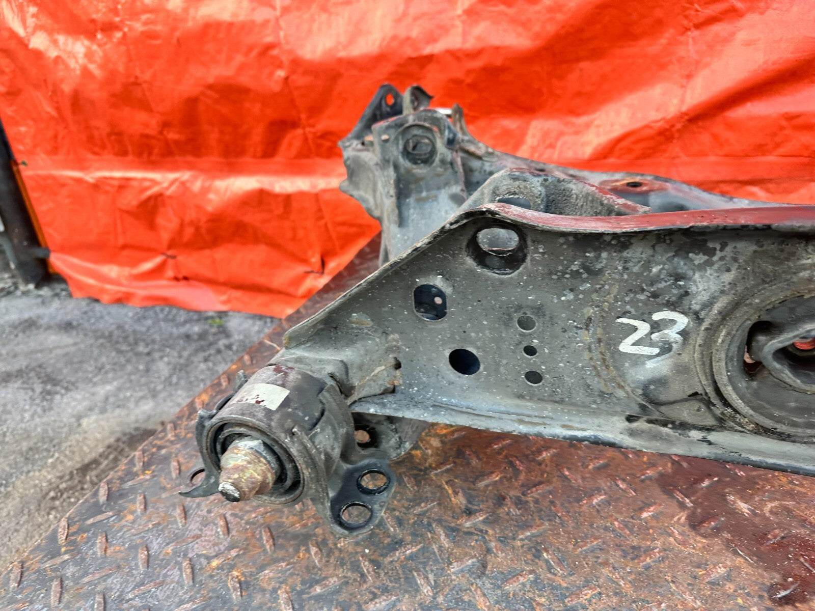 92 00 LEXUS SC300   REAR SUBFRAME SUB FRAME BRACKET BRACE   OEM FACTORY #2766