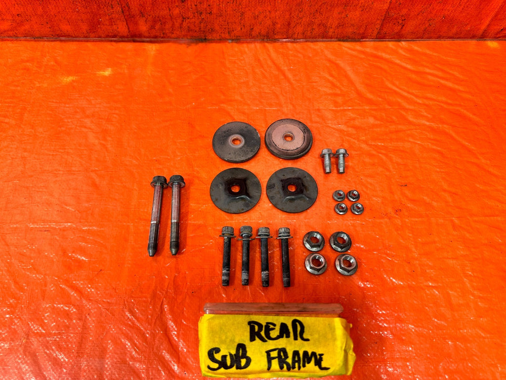08 15 INFINITI G37 Q60   REAR SUBFRAME CROSSMEMBER CARRIER BOLTS   OEM 3200