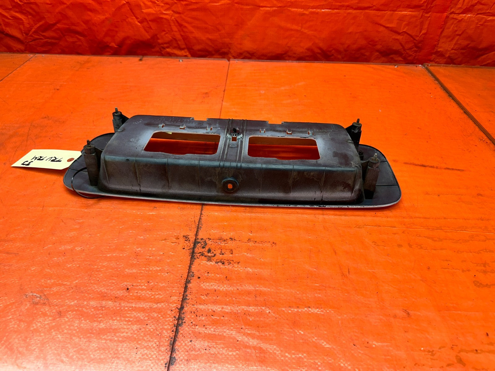 92 95 HONDA CIVIC 2D COUPE   REAR TRUNK LICENSE PLATE TRIM HOUSING   OEM #3330
