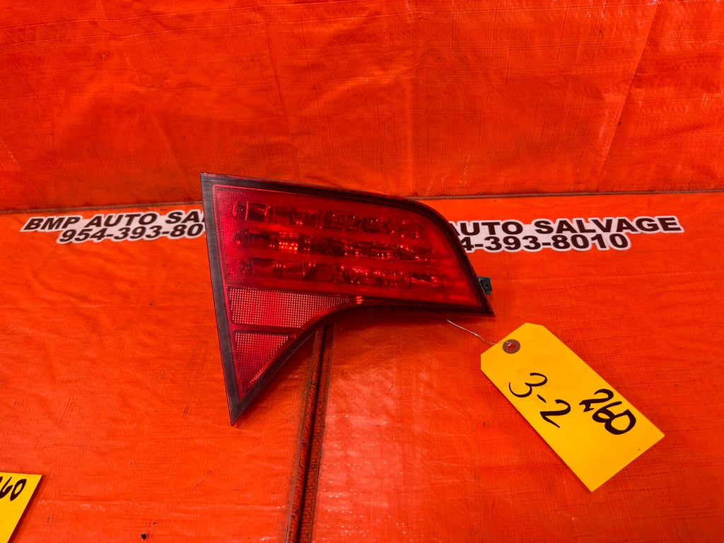 06 08 HONDA CIVIC SEDAN   PASSENGER RIGHT INNER TRUNK TAIL LIGHT LAMP   OEM #2600