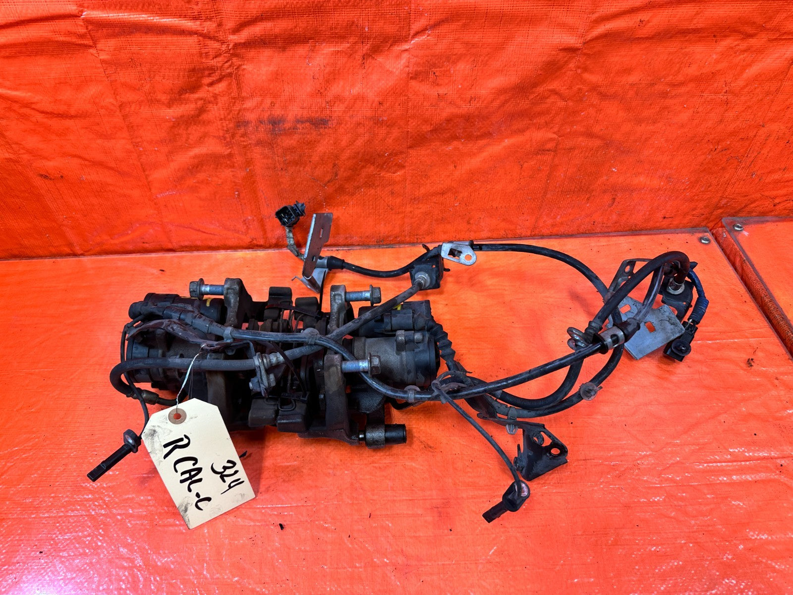 2018 HONDA ACCORD REAR BRAKE CALIPERS W/ MOTORS AND ABS WIRES LEFT RIGHT OEM 32417