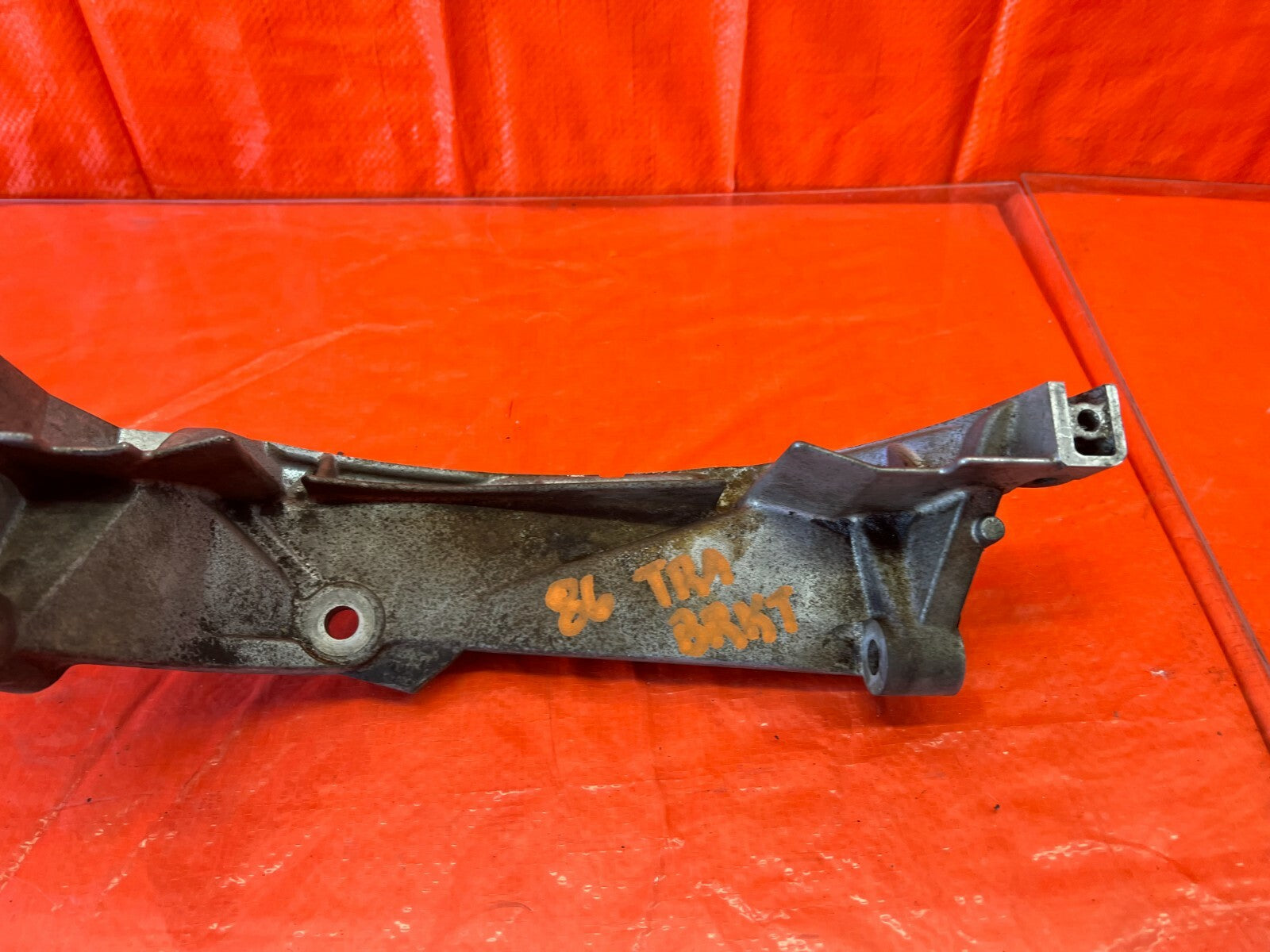 97 01 HONDA PRELUDE   AUTOMATIC AUTO AT A/T   LOWER TRANSMISSION BRACKET BRACE4