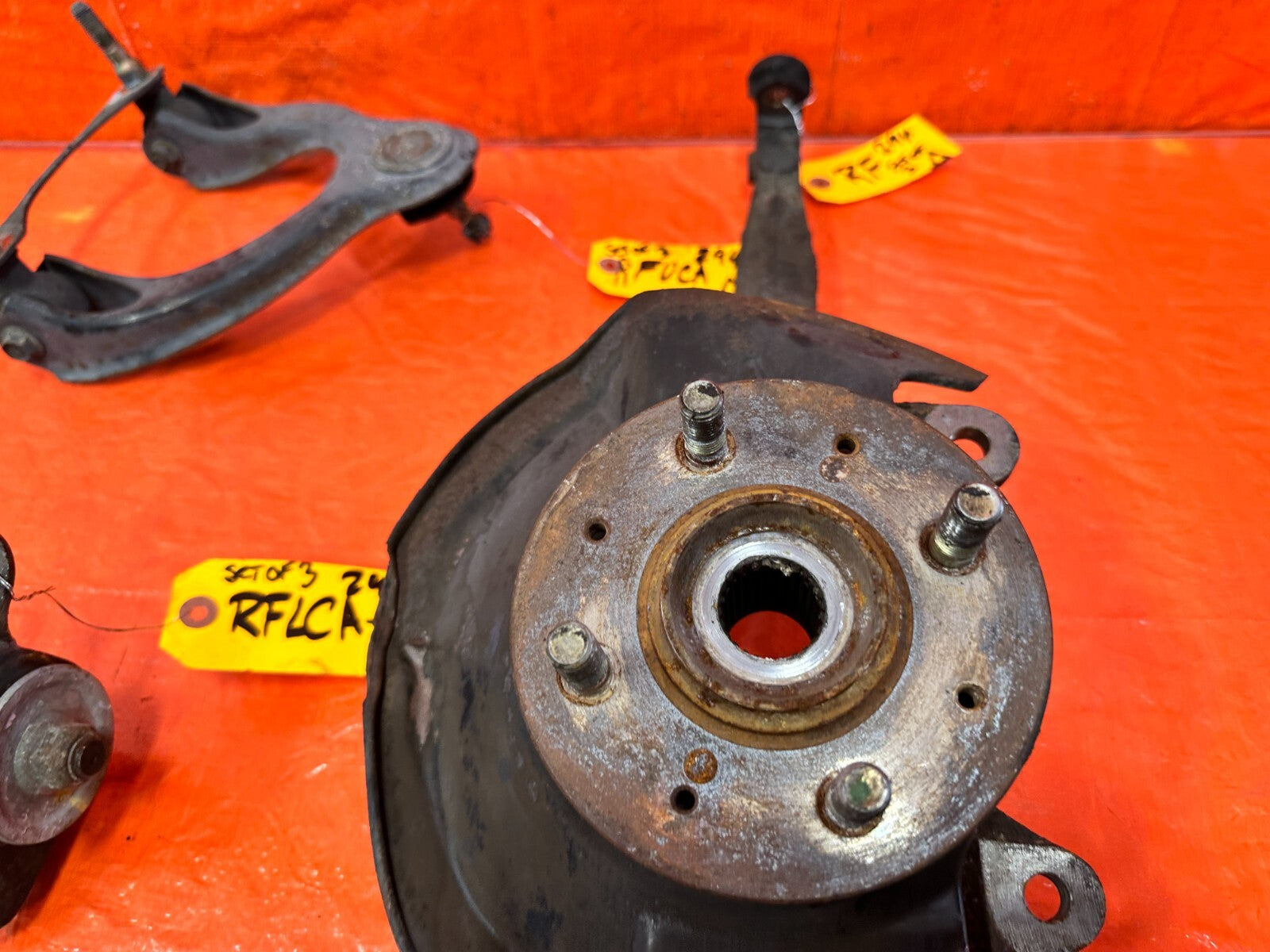 93 97 HONDA DEL SOL S & SI PASSENGER RIGHT FRONT SPINDLE KNUCKLE HUB OEM #2943