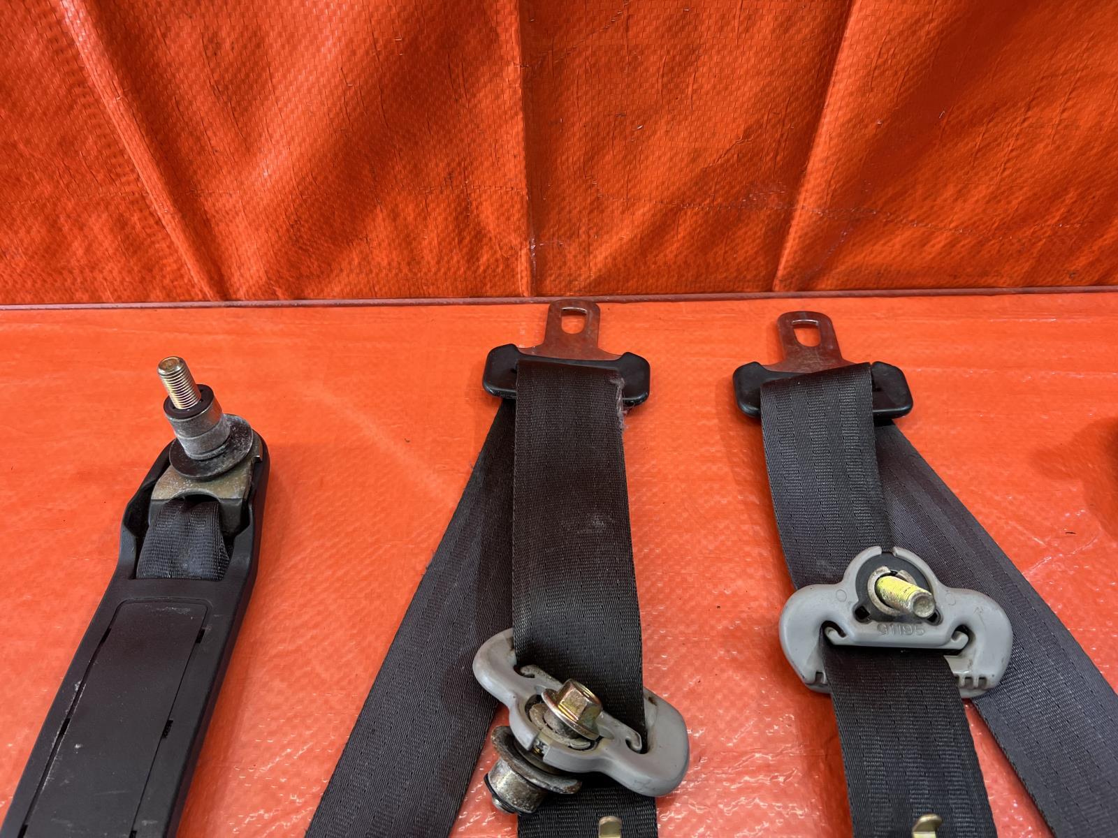 96 00 HONDA CIVIC   HATCHBACK   FRONT SEAT BELT SET LEFT & RIGHT SEAT BELTS OEM 10