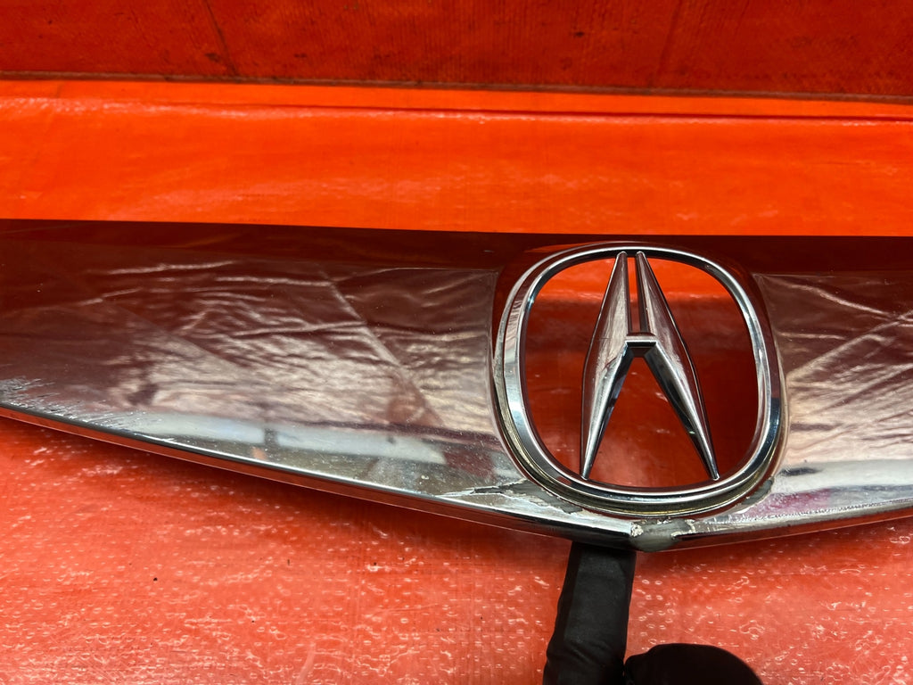 09 10 ACURA TSX   FRONT BUMPER GRILLE   CHROME MOLDING PORTION   FLAW   OEM #16812